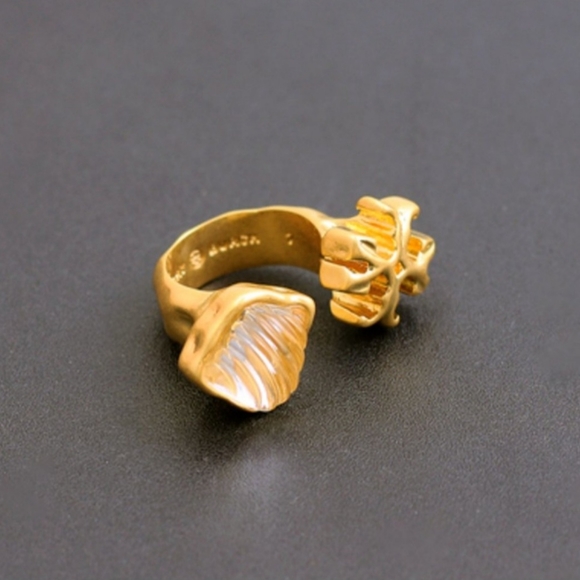 Tory Burch Roxanne ring - Picture 3 of 3